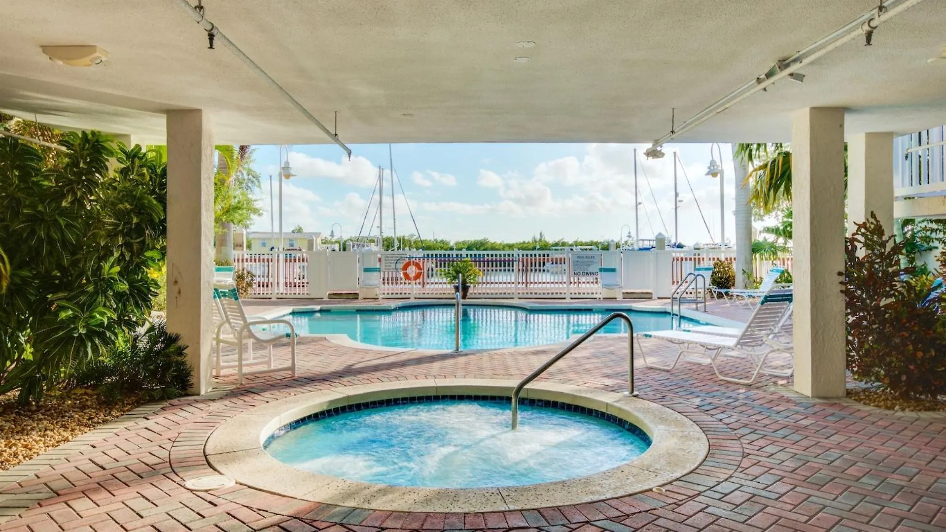 Appartement Sundrenched Reflections By Last Key Realty Key West